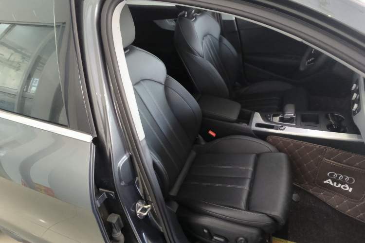 Used Audi A4L 2022 40 TFSI Fashion Dynamic Model Right Front Seat
