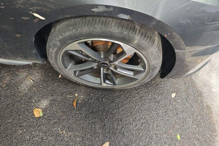 Used Audi A4L 2022 40 TFSI Fashion Dynamic Model Right Front Wheel Hub