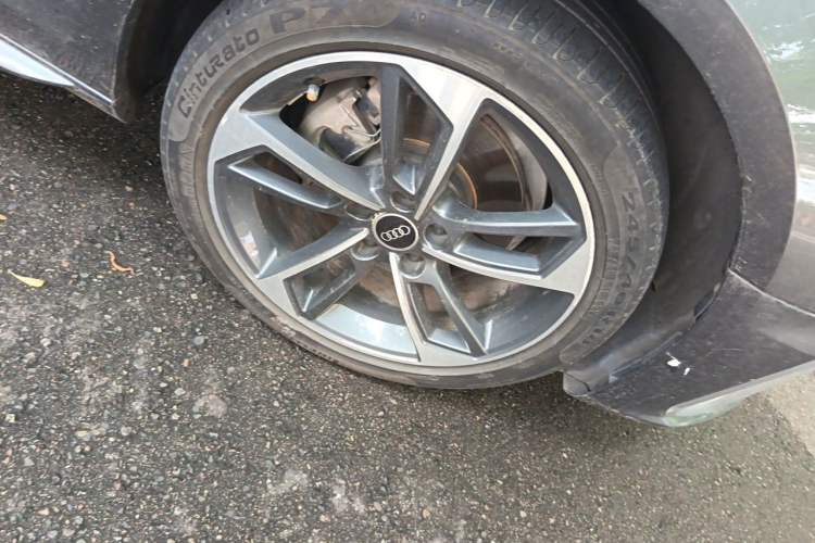 Used Audi A4L 2022 40 TFSI Fashion Dynamic Model Right Front Wheel Hub