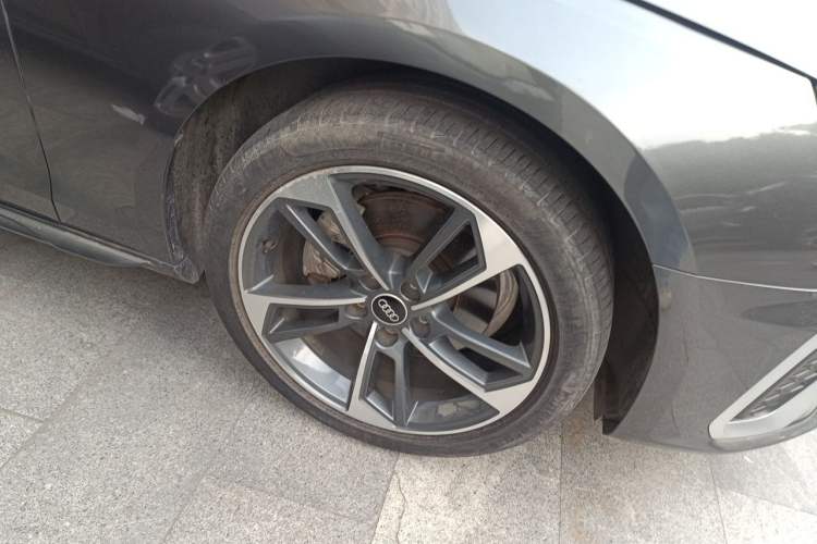 Used Audi A4L 2022 40 TFSI Fashion Dynamic Model Right Front Wheel Hub