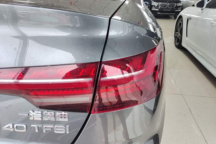 Used Audi A4L 2022 40 TFSI Fashion Dynamic Model Right Rear Taillight