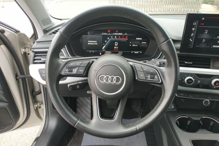 Used Audi A4L 2022 40 TFSI Fashion Dynamic Model Steering Wheel
