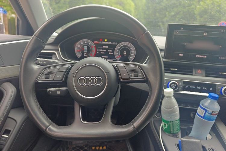 Used Audi A4L 2022 40 TFSI Luxury Prestige Edition Steering Wheel
