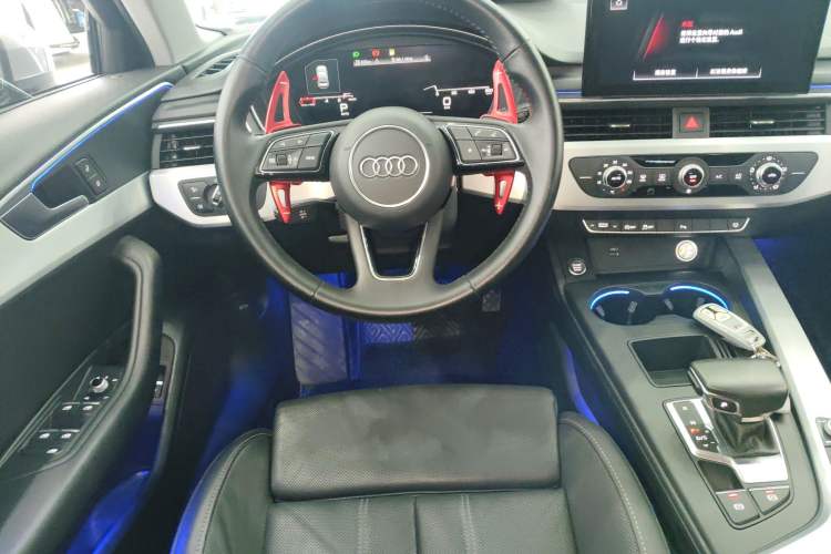 Used Audi A4L 2022 40 TFSI Fashion Dynamic Model Steering Wheel