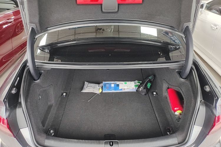 Used Audi A4L 2022 40 TFSI Fashion Dynamic Model Trunk