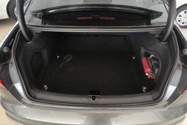 Used Audi A4L 2022 40 TFSI Fashion Dynamic Model Trunk