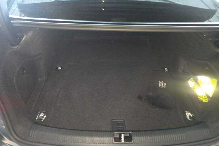 Used Audi A4L 2022 40 TFSI Fashion Dynamic Model Trunk