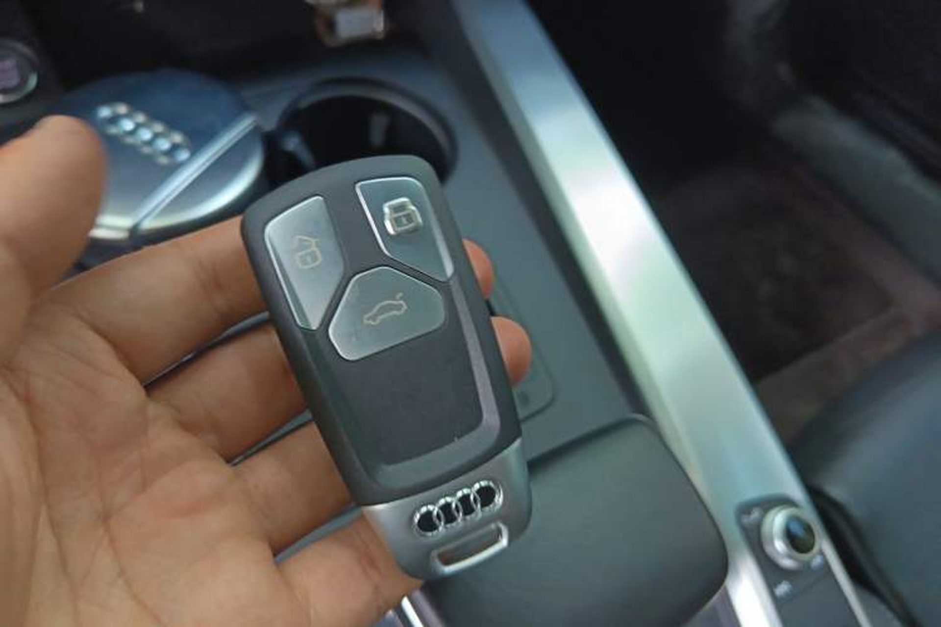 Used Audi A4L 2022 40 TFSI Fashion Dynamic Model Vehicle Key