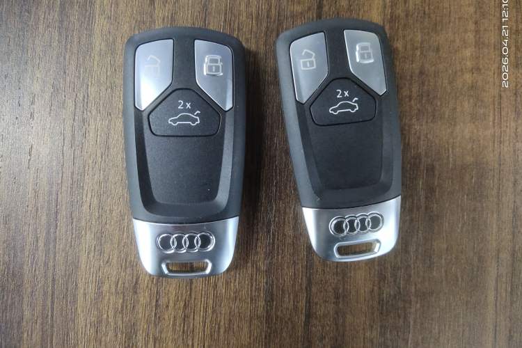 Used Audi A4L 2022 40 TFSI Fashion Dynamic Model Vehicle Key