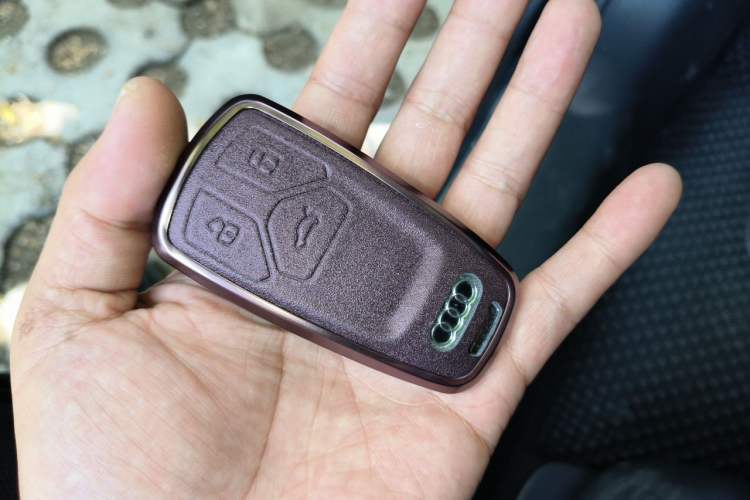 Used Audi A4L 2022 40 TFSI Luxury Dynamic Model Vehicle Key