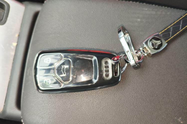Used Audi A4L 2022 40 TFSI Fashion Dynamic Model Vehicle Key