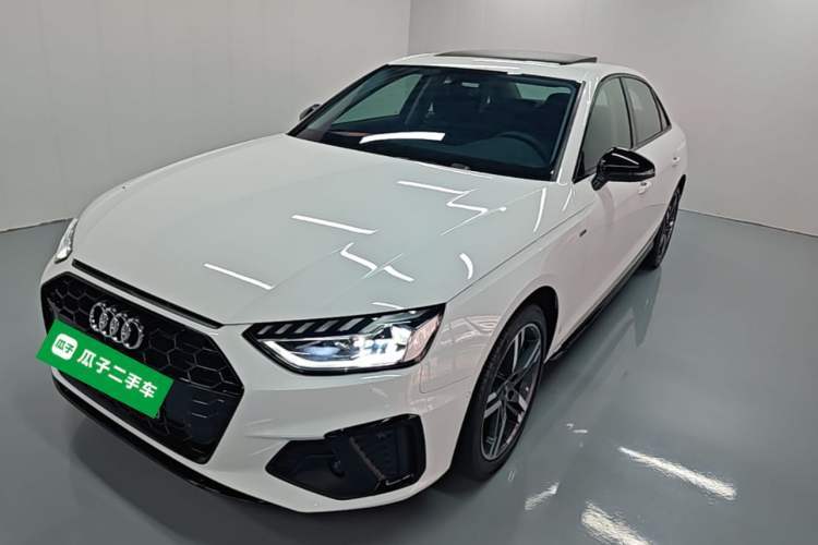 Used Audi A4L 2022 40 TFSI Luxury Dynamic Model Guazi used car, China used car export, Used car for sale, Used cars, Cheapest cars for sale
