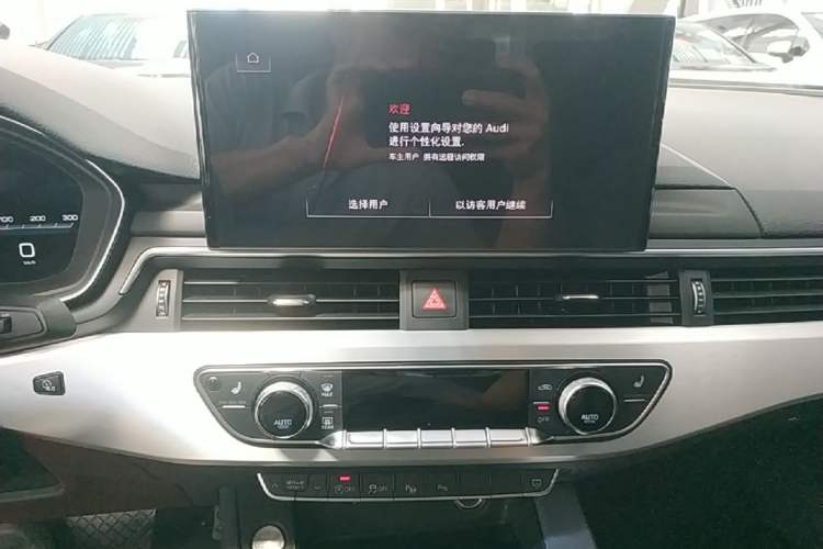 Used Audi A4L 2022 40 TFSI Luxury Dynamic Model Audio And AC Panel