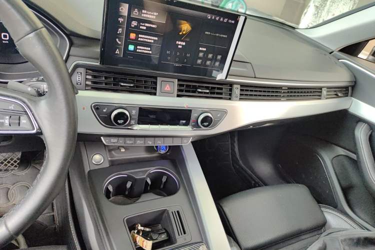 Used Audi A4L 2022 40 TFSI Luxury Dynamic Model Audio And AC Panel