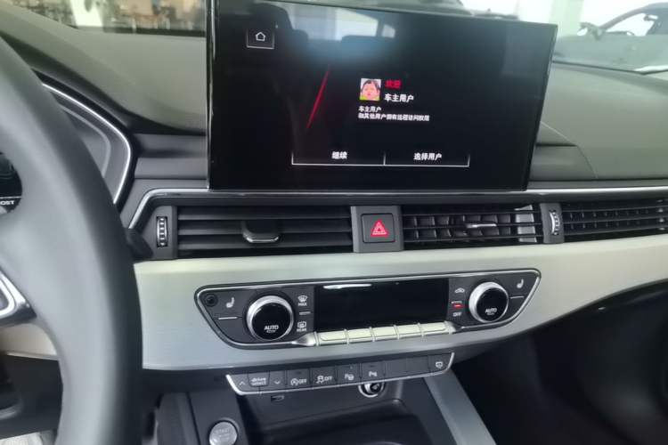 Used Audi A4L 2022 40 TFSI Luxury Dynamic Model Audio And AC Panel