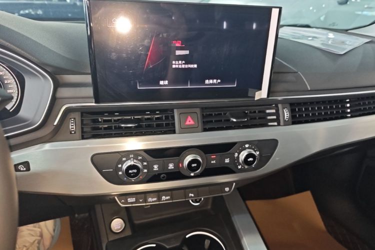 Used Audi A4L 2022 40 TFSI Fashion Dynamic Model Audio And AC Panel