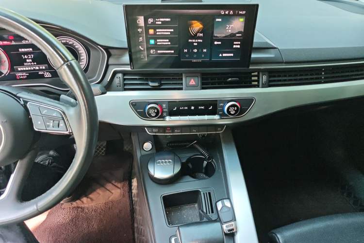 Used Audi A4L 2022 40 TFSI Fashion Dynamic Model Audio And AC Panel