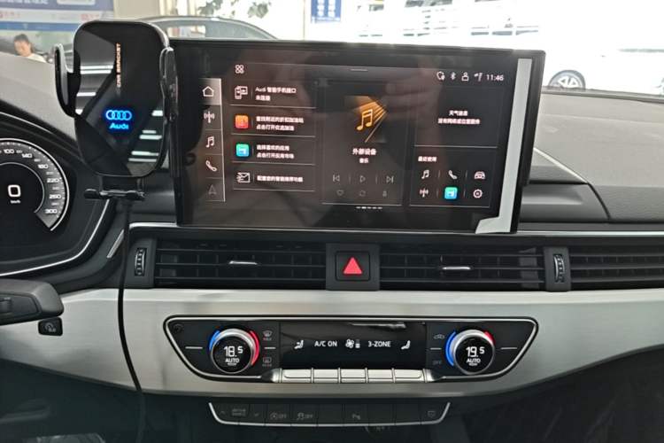 Used Audi A4L 2022 40 TFSI Fashion Dynamic Model Audio And AC Panel