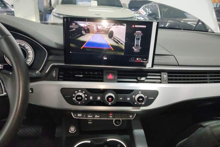 Used Audi A4L 2022 40 TFSI Fashion Dynamic Model Audio And AC Panel