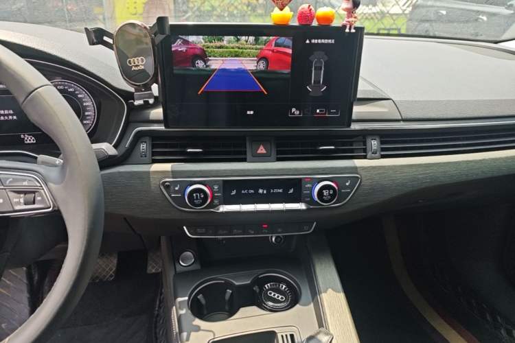 Used Audi A4L 2022 40 TFSI Luxury Prestige Edition Audio And AC Panel