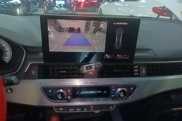 Used Audi A4L 2022 40 TFSI Luxury Dynamic Model Audio And AC Panel