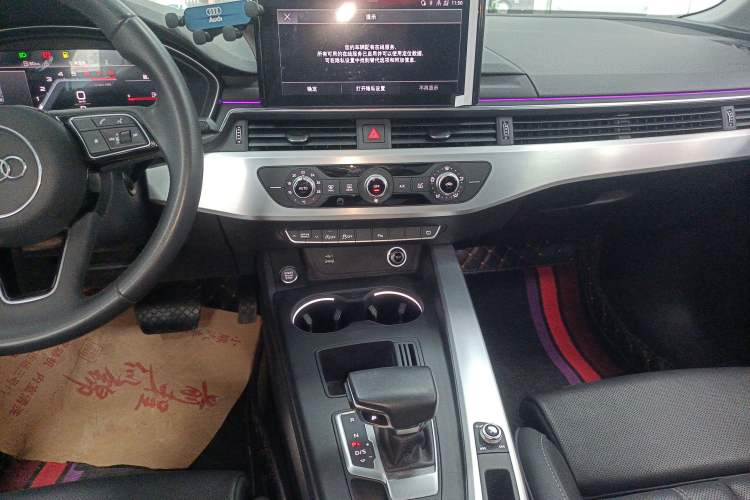 Used Audi A4L 2022 40 TFSI Fashion Dynamic Model Audio And AC Panel
