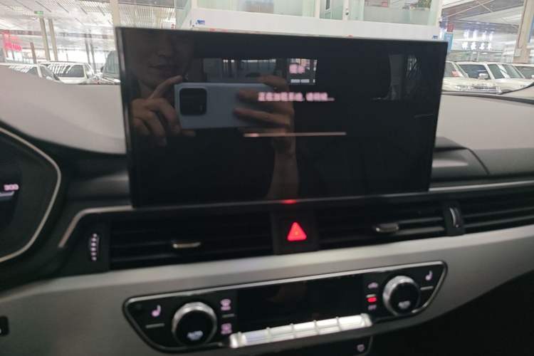 Used Audi A4L 2022 40 TFSI Luxury Dynamic Model Audio And AC Panel