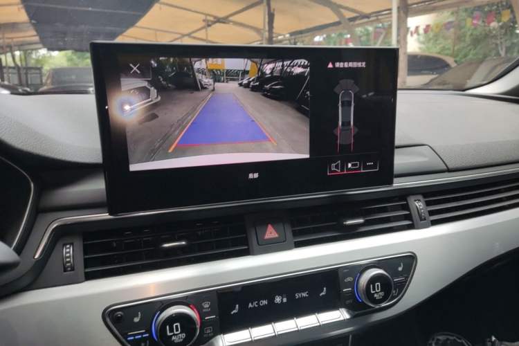 Used Audi A4L 2022 40 TFSI Fashion Dynamic Model Audio And AC Panel