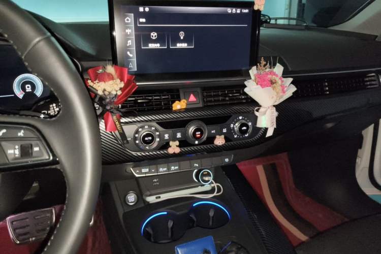 Used Audi A4L 2022 40 TFSI Fashion Dynamic Model Audio And AC Panel