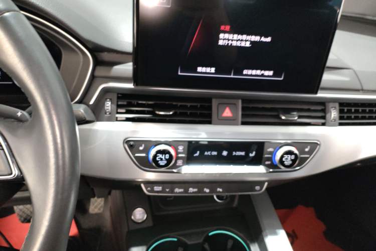 Used Audi A4L 2022 40 TFSI Luxury Dynamic Model Audio And AC Panel