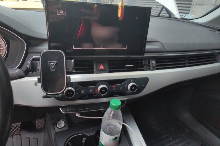 Used Audi A4L 2022 40 TFSI Fashion Dynamic Model Audio And AC Panel