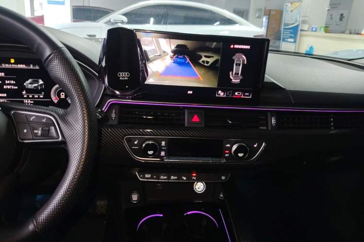 Used Audi A4L 2022 40 TFSI Luxury Dynamic Model Audio And AC Panel