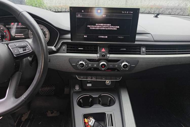 Used Audi A4L 2022 40 TFSI Stylish and Elegant Edition Audio And AC Panel