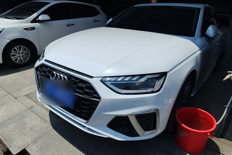 Audi A4L 2022 40 TFSI Fashion Dynamic Model مستعملة Guazi used car, China used car export, Used car for sale, Used  cars, Cheapest cars for sale