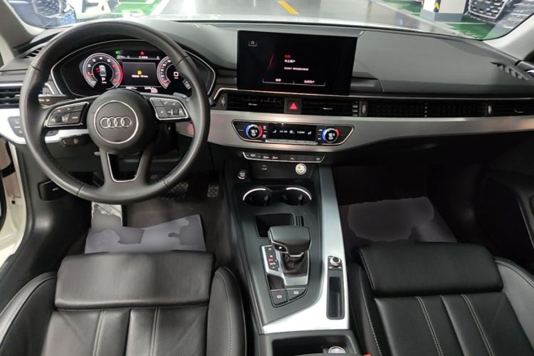 Used Audi A4L 2022 40 TFSI Fashion Dynamic Model Center Console