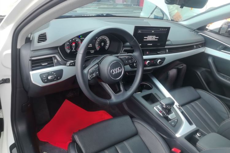 Used Audi A4L 2022 40 TFSI Fashion Dynamic Model Center Console