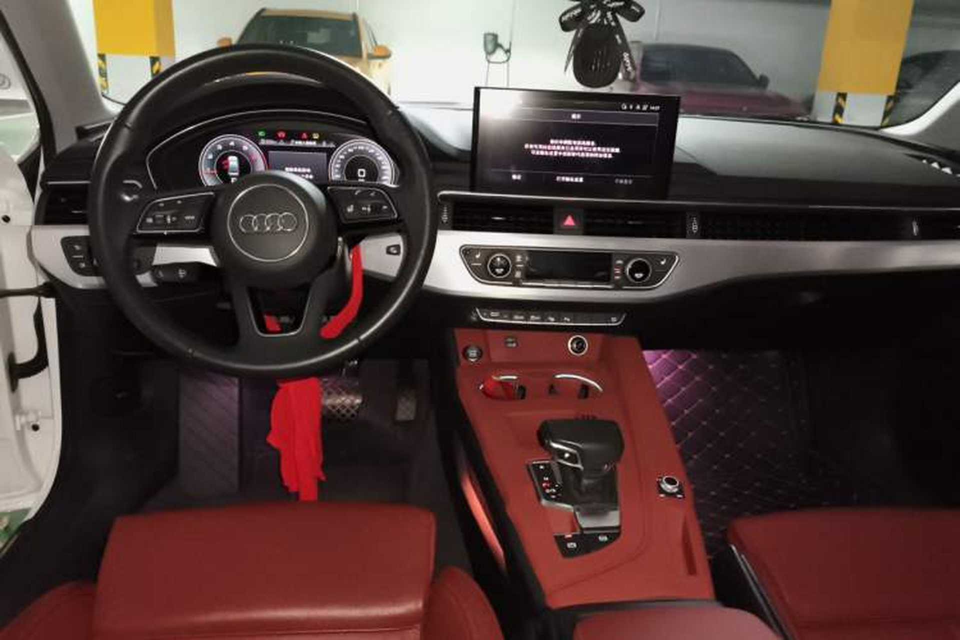 Used Audi A4L 2022 40 TFSI Luxury Dynamic Model Center Console