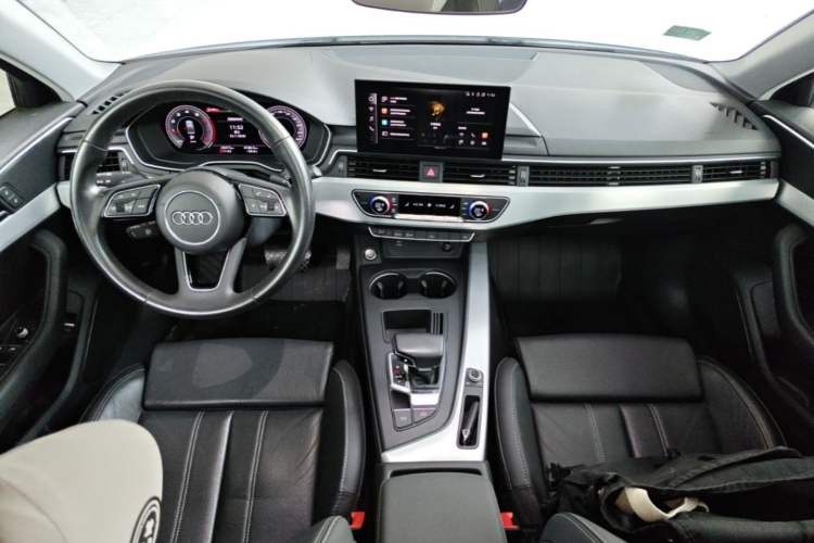 Used Audi A4L 2022 40 TFSI Fashion Dynamic Model Center Console