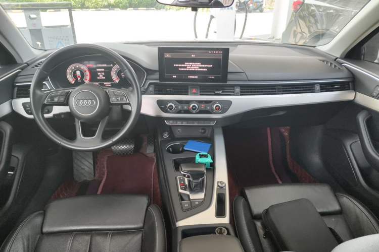Used Audi A4L 2022 40 TFSI Fashion Dynamic Model Center Console