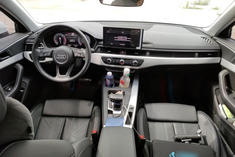 Used Audi A4L 2022 40 TFSI Fashion Dynamic Model Center Console