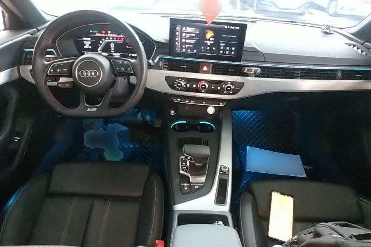 Used Audi A4L 2022 40 TFSI Fashion Dynamic Model Center Console