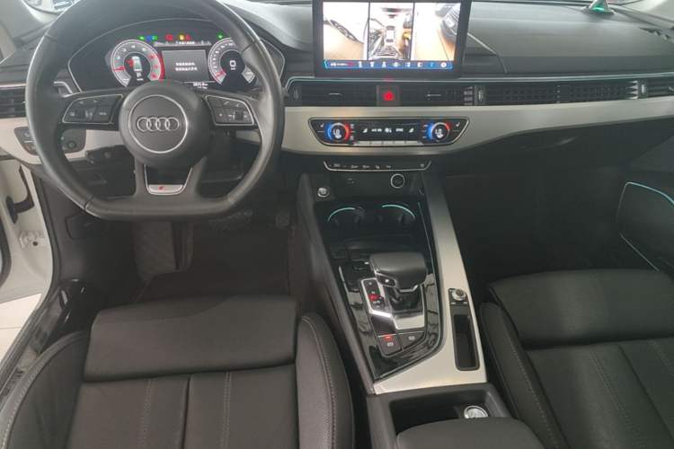 Used Audi A4L 2022 40 TFSI Luxury Dynamic Model Center Console