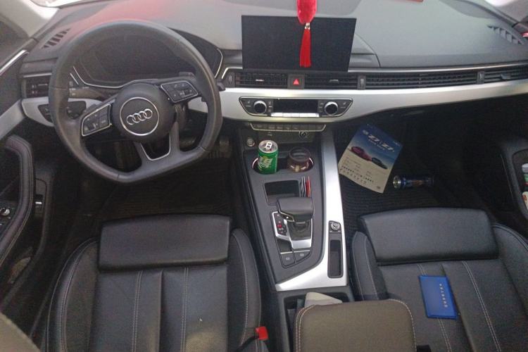 Used Audi A4L 2022 40 TFSI Luxury Dynamic Model Center Console