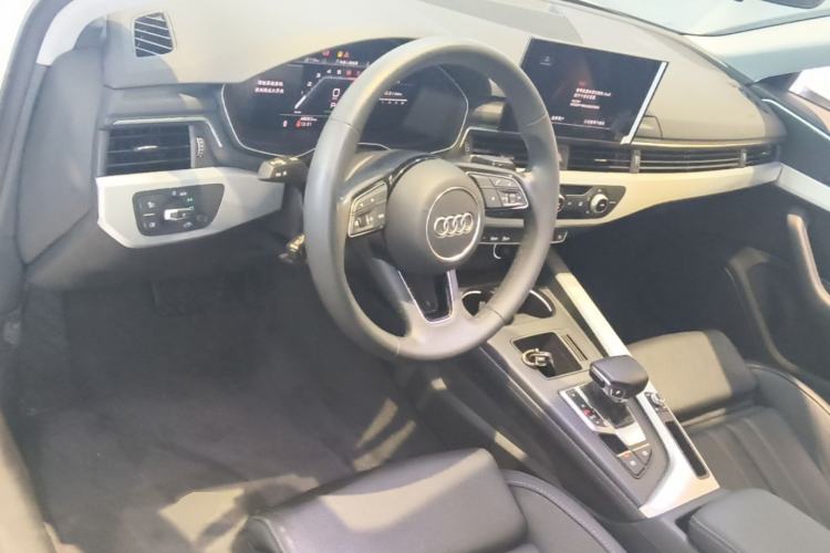 Used Audi A4L 2022 40 TFSI Fashion Dynamic Model Center Console
