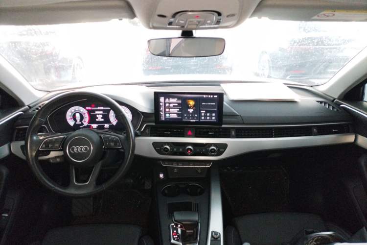 Used Audi A4L 2022 40 TFSI Fashion Dynamic Model Center Console