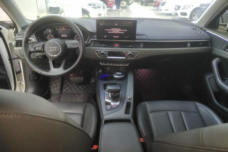 Used Audi A4L 2022 40 TFSI Luxury Prestige Edition Center Console