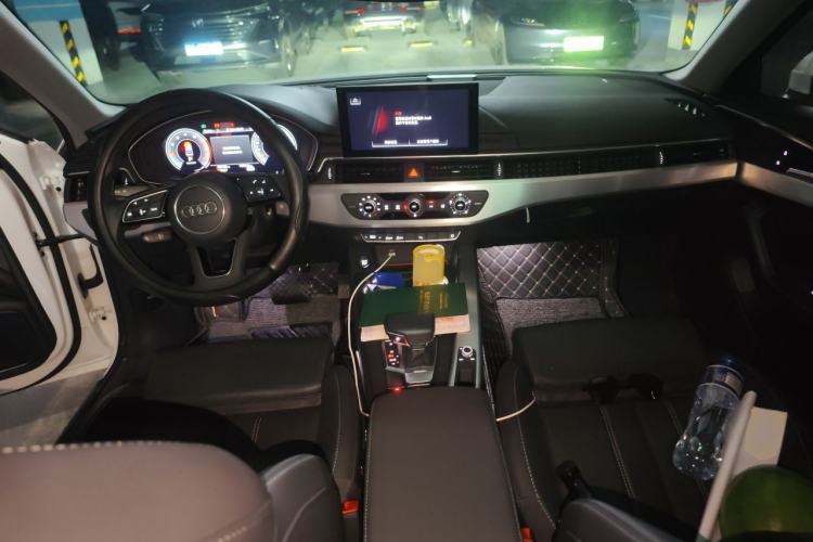 Used Audi A4L 2022 40 TFSI Fashion Dynamic Model Center Console