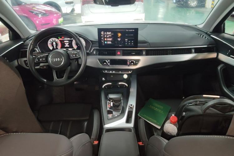 Used Audi A4L 2022 40 TFSI Fashion Dynamic Model Center Console