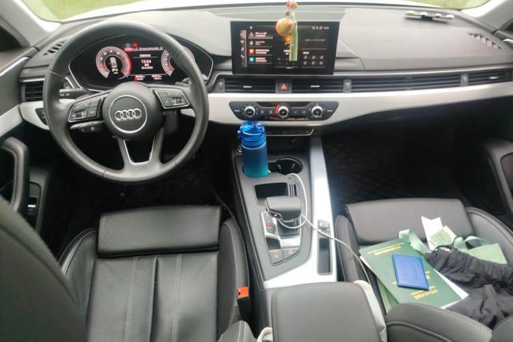 Used Audi A4L 2022 40 TFSI Fashion Dynamic Model Center Console