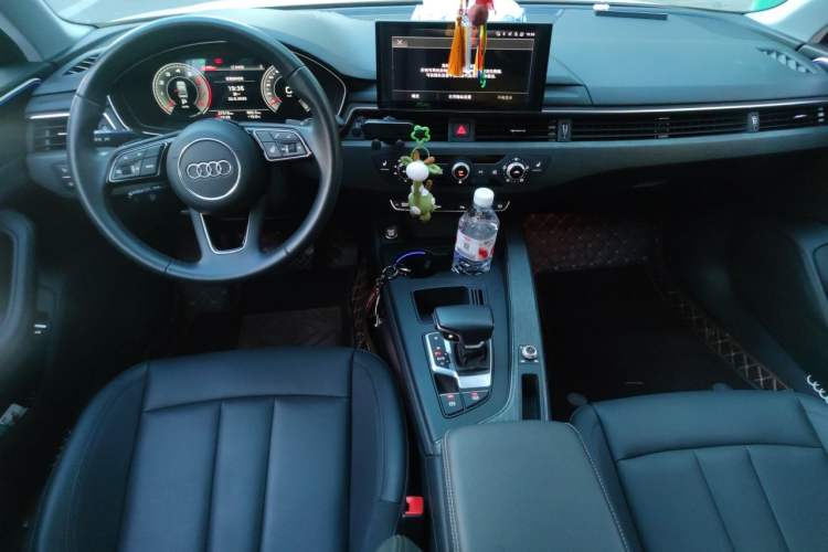 Used Audi A4L 2022 40 TFSI Stylish and Elegant Edition Center Console